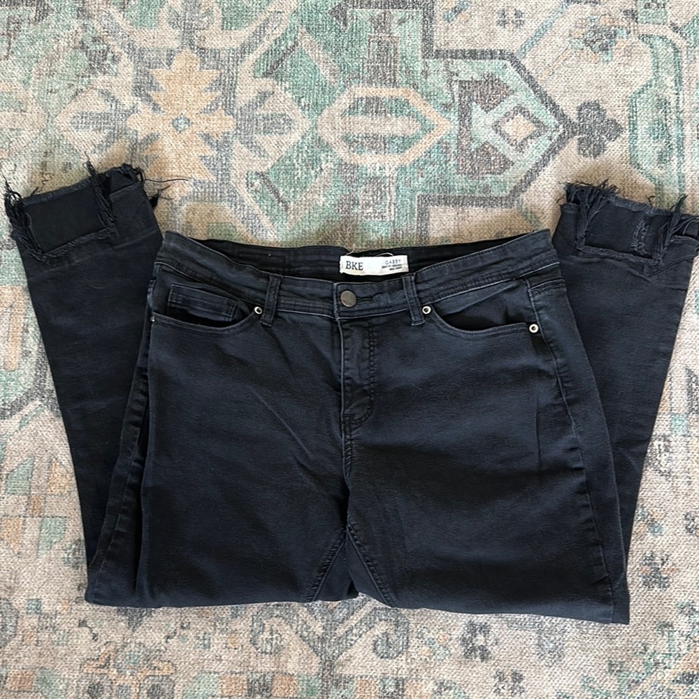 BKE Black Ankle Cropped Jeans with Distressed Hem
